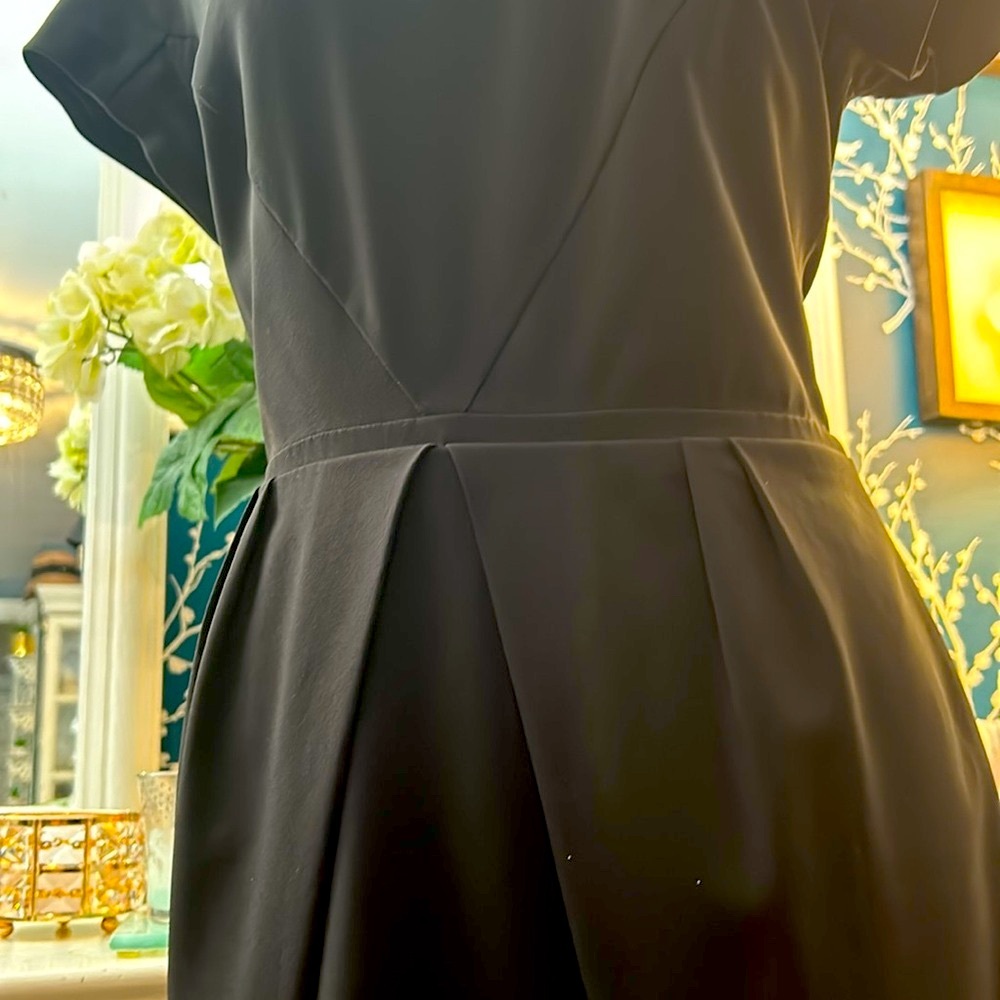 BEAUTIFUL,black dress  BY MAX MARA. Simple yet stunning - Picture 10 of 16